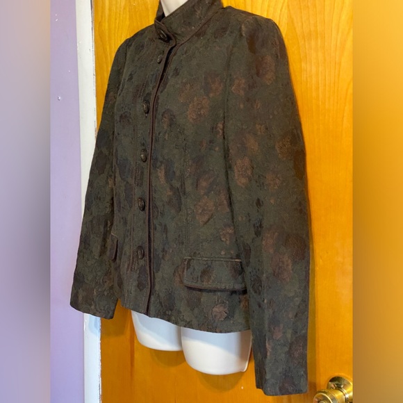 EUC Badgley Mischka size M Floral Brocade wool blend button up jacket. - Picture 11 of 12